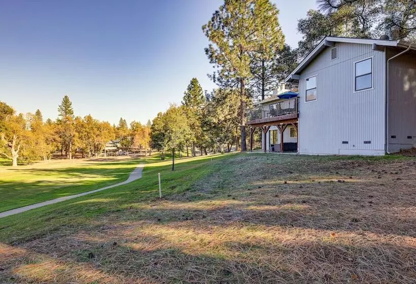 Groveland Home W/ Deck: 2 Mi To Pine Mountain Lake