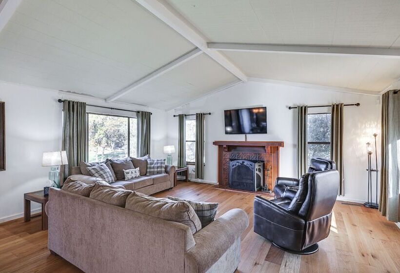 Groveland Home W/ Deck: 2 Mi To Pine Mountain Lake