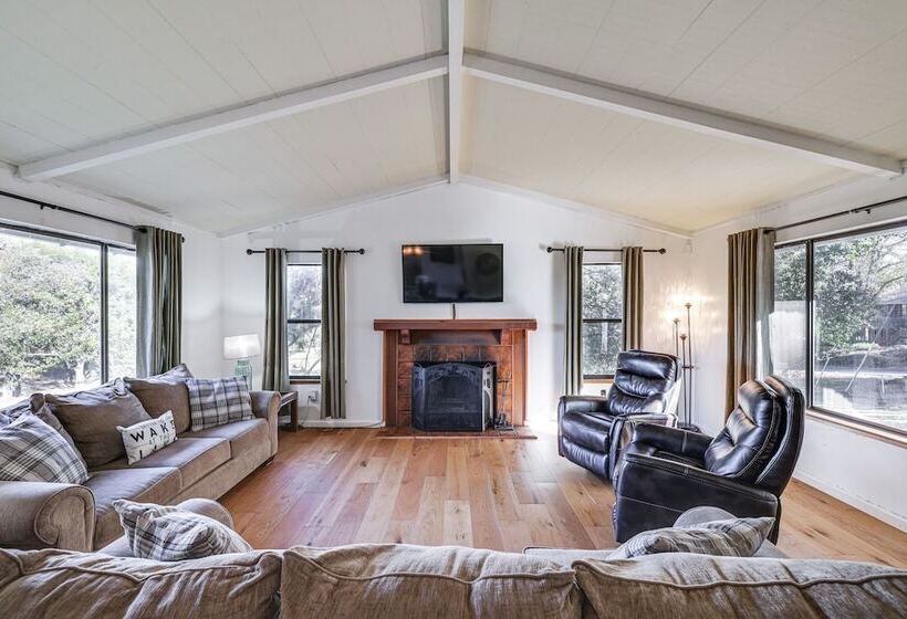 Groveland Home W/ Deck: 2 Mi To Pine Mountain Lake