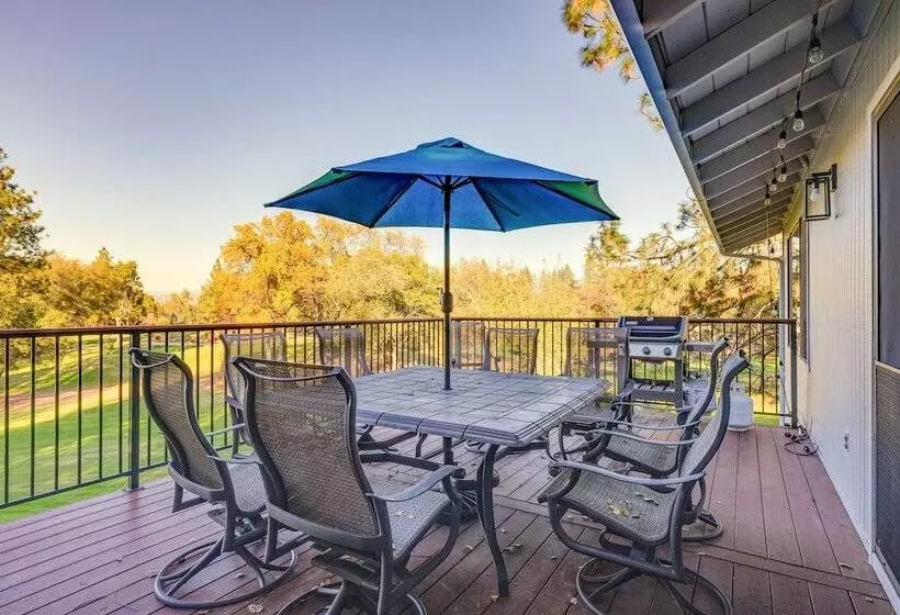 Groveland Home W/ Deck: 2 Mi To Pine Mountain Lake