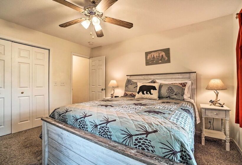 Hiawassee Cabin W/ Mtn Views < 1 Mi To Lake!