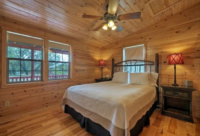 Hillside Acres Retreat