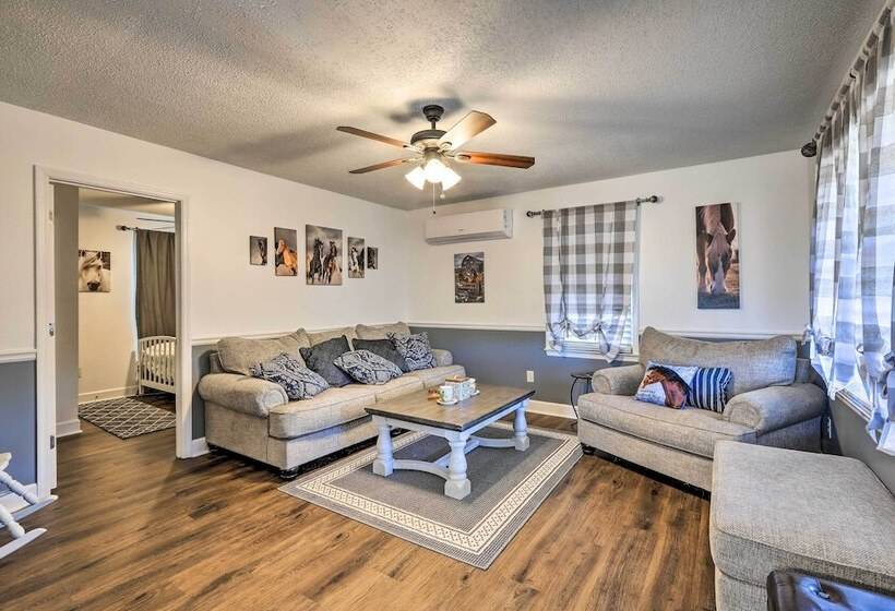 Junction City Home: Large Yard & Deck!