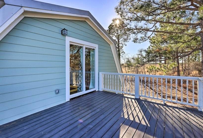 Junction City Home: Large Yard & Deck!