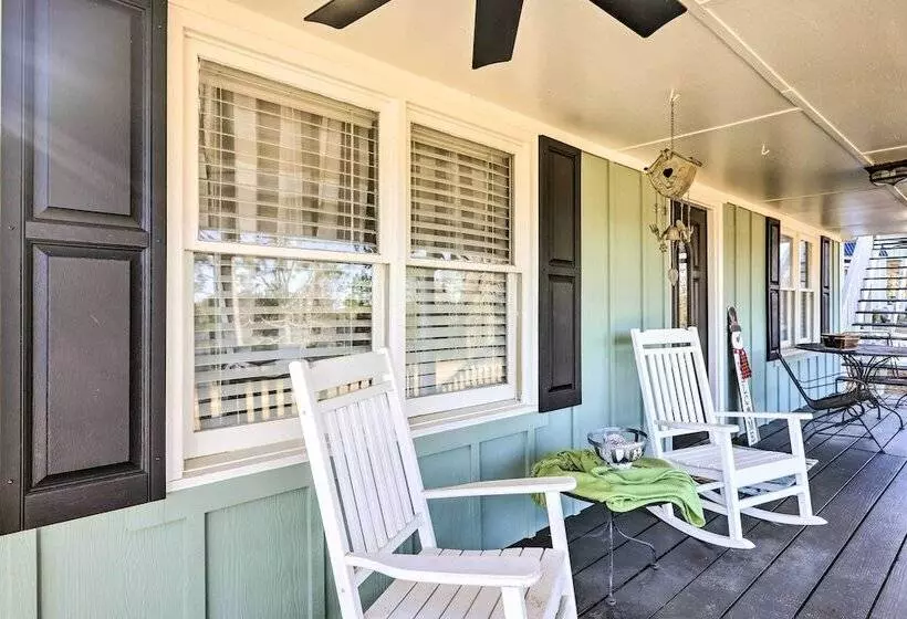 Junction City Home: Large Yard & Deck!