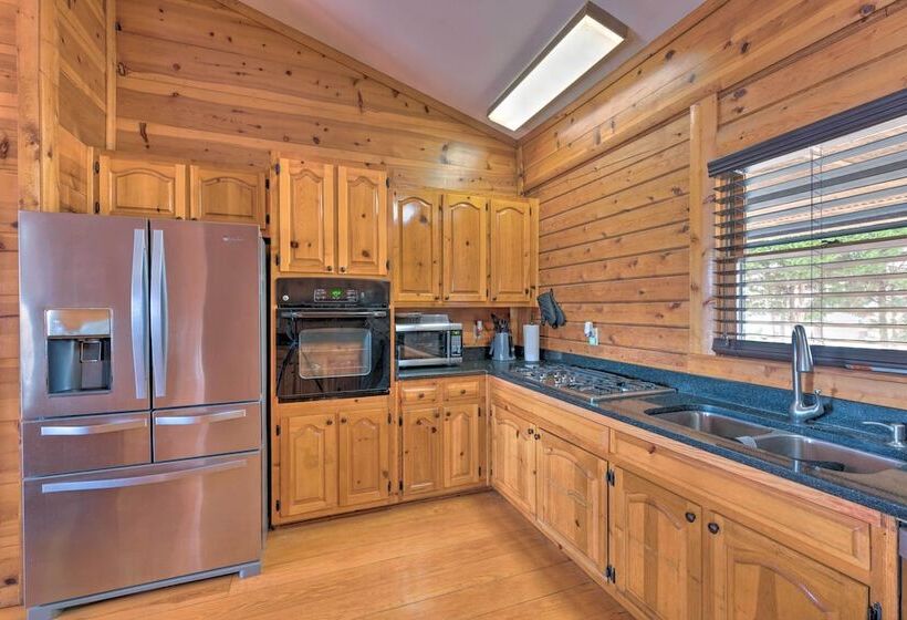 Lakeside Group Retreat W/ Private Beach & Dock!