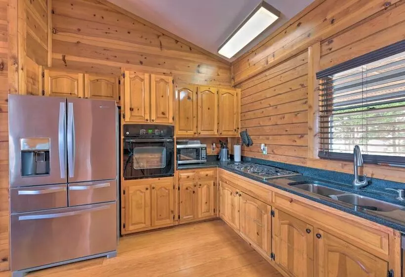 Lakeside Group Retreat W/ Private Beach & Dock!