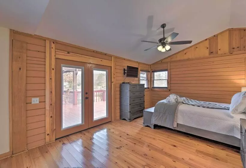 Lakeside Group Retreat W/ Private Beach & Dock!