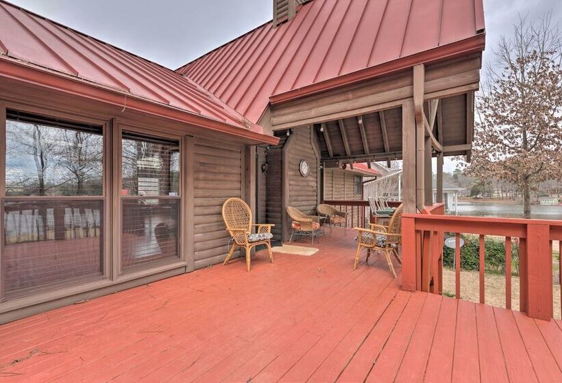 Lakeside Group Retreat W/ Private Beach & Dock!