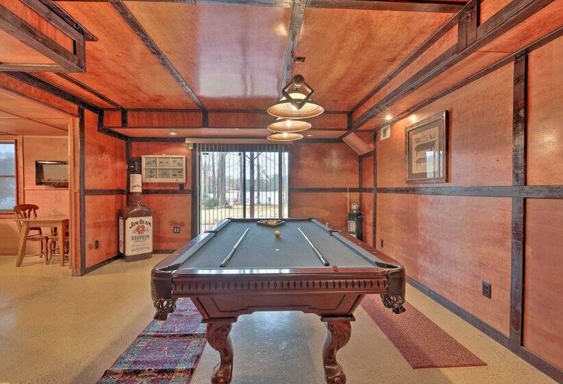 Lakeside Group Retreat W/ Private Beach & Dock!