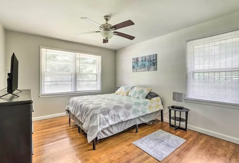 Decatur Home W/ Yard ~ 9 Mi To Downtown Atlanta!