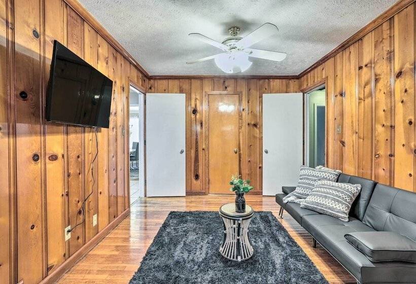 Decatur Home W/ Yard ~ 9 Mi To Downtown Atlanta!