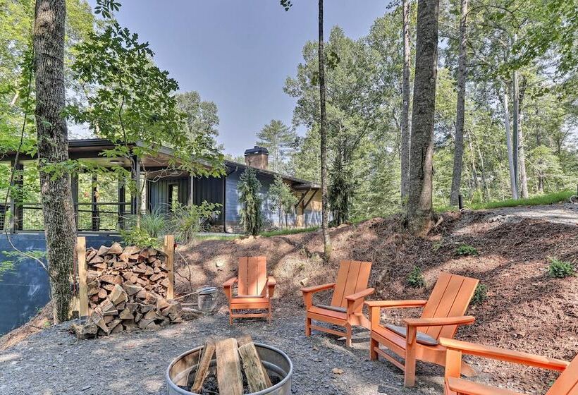 Ellijay Cabin Escape: Hot Tub & Fire Pit!