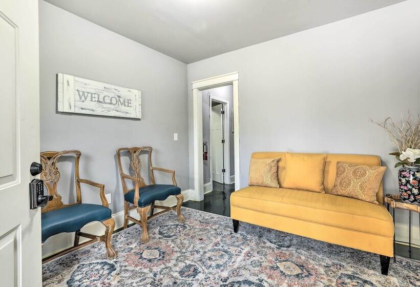 Modern, Bright Home In Stone Mountain Village