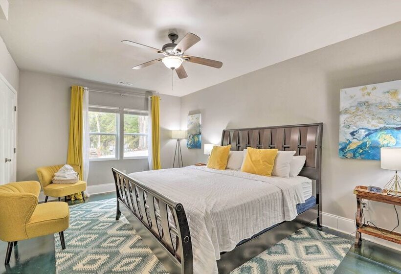 Modern, Bright Home In Stone Mountain Village