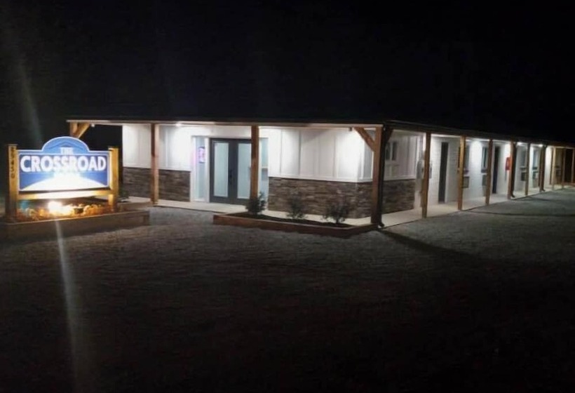 汽车旅馆 The Crossroad Inn