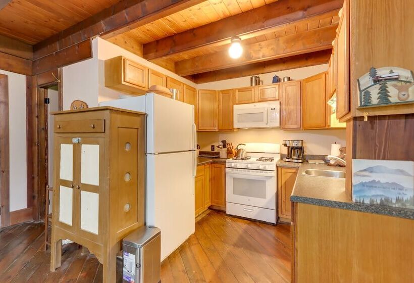 Mountaintop Ellijay Cabin W/ Private Hot Tub