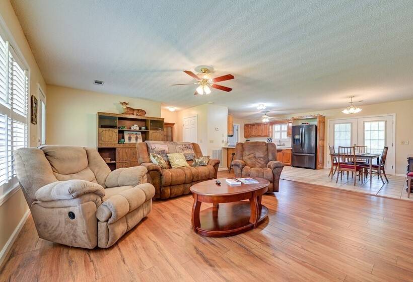 Peaceful Warm Springs Home W/ Pool Access!