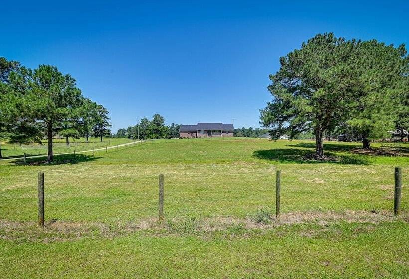 Peaceful Warm Springs Home W/ Pool Access!