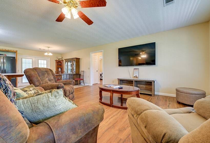 Peaceful Warm Springs Home W/ Pool Access!