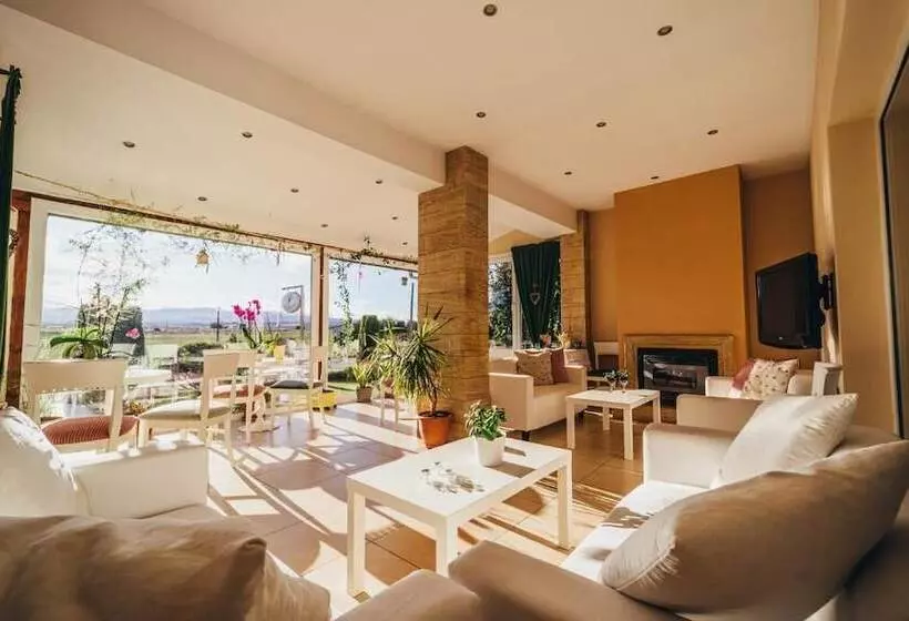 ペンション To Spiti Tis Sofias