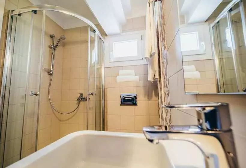 ペンション To Spiti Tis Sofias