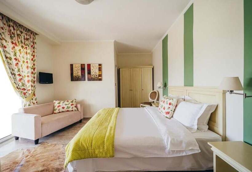 Pension (Hôtel basse catégorie) To Spiti Tis Sofias