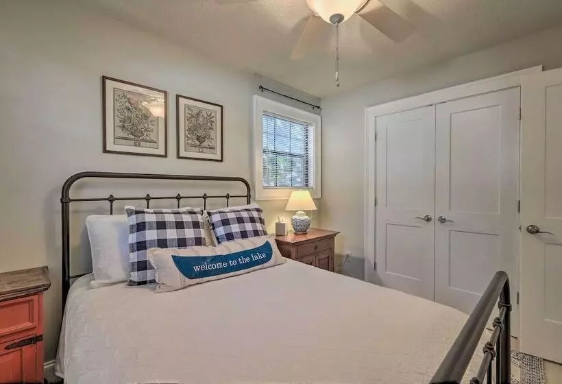 Pet Friendly Lake Sinclair Home W/ Boat Dock!