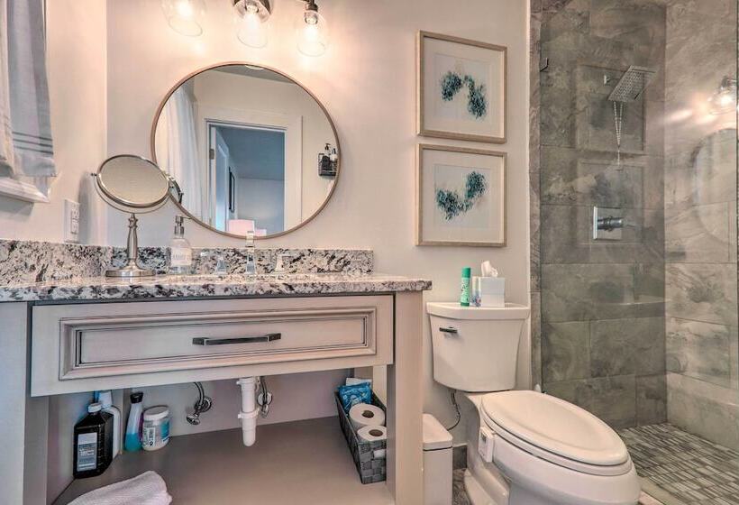 Pet Friendly Lake Sinclair Home W/ Boat Dock!