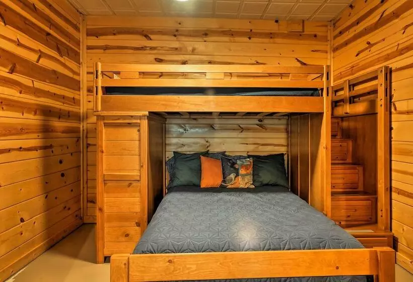 Private Cartecay River Home W/ Hot Tub & Game Room