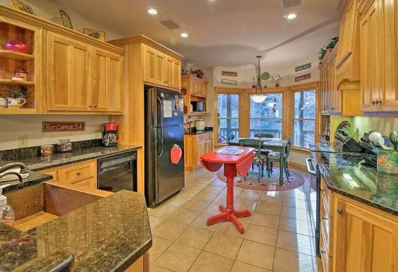 Private Cartecay River Home W/ Hot Tub & Game Room