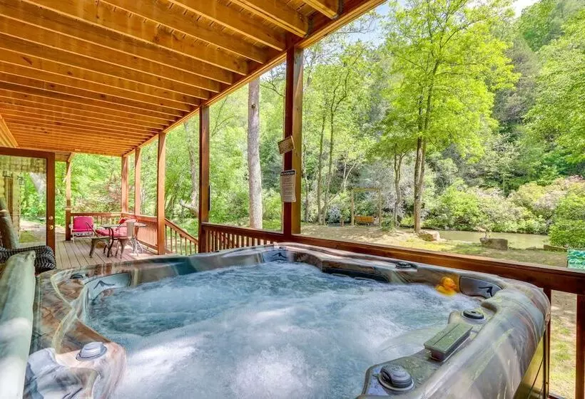 Private Cartecay River Home W/ Hot Tub & Game Room