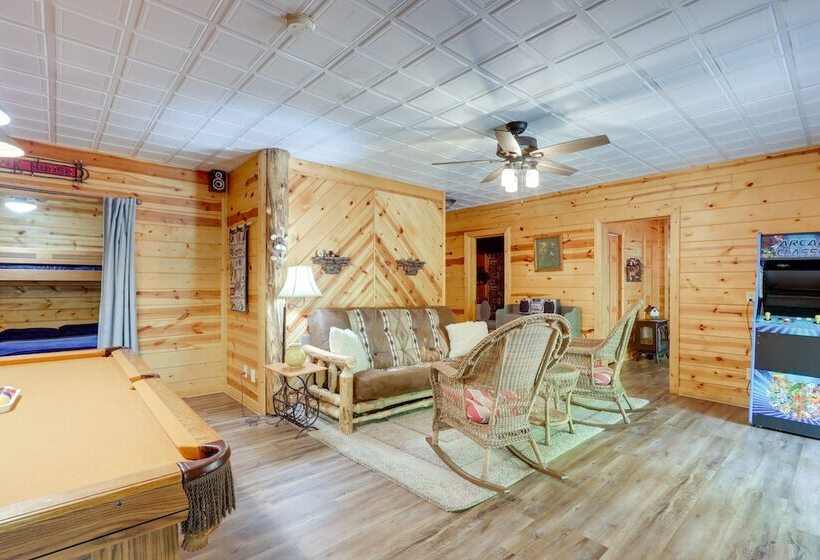 Private Cartecay River Home W/ Hot Tub & Game Room