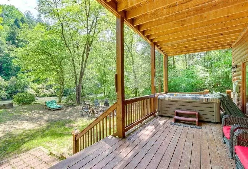 Private Cartecay River Home W/ Hot Tub & Game Room