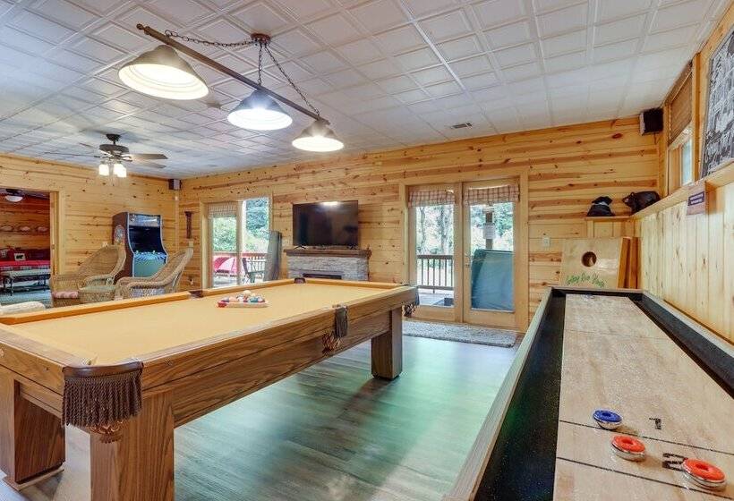 Private Cartecay River Home W/ Hot Tub & Game Room