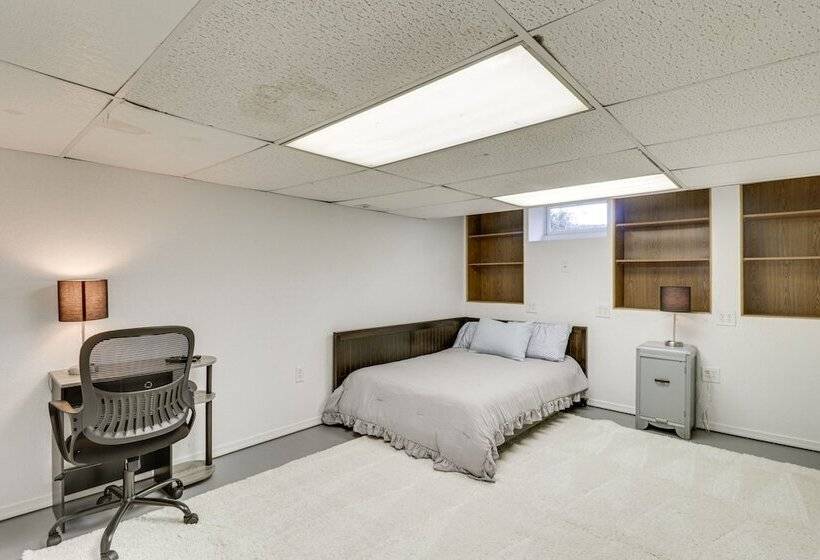 Quaint Edinburg Home Near Seven Bends State Park!