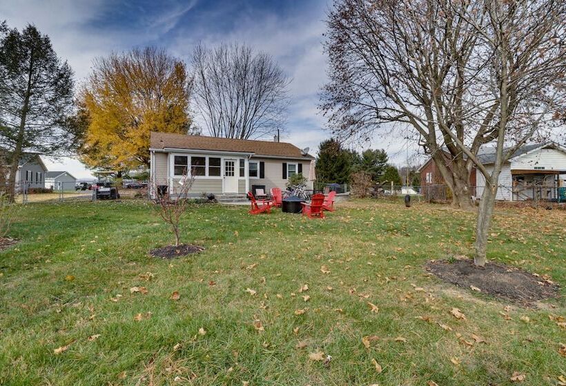 Quaint Edinburg Home Near Seven Bends State Park!