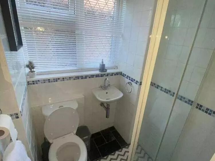 Residenssi Beautiful 4 Bed House In Billericay