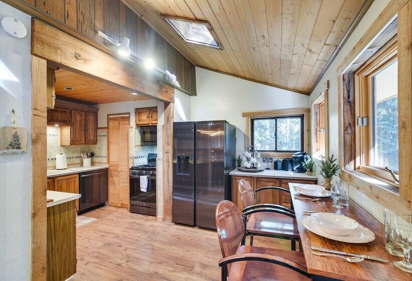 Riverside Colorado Cabin W/ Deck & Hot Tub