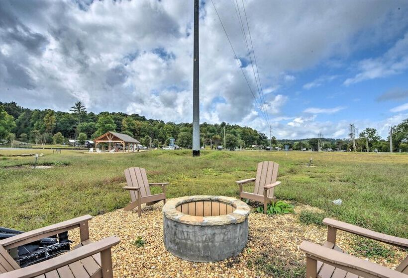 Secluded Morganton Tiny Home W/ Grills!