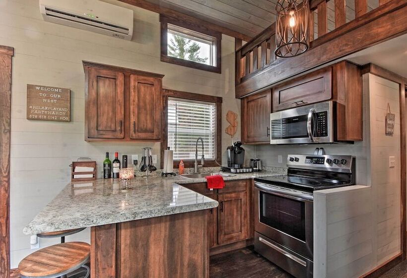 Secluded Morganton Tiny Home W/ Grills!