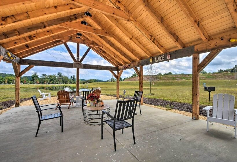 Secluded Morganton Tiny Home W/ Grills!