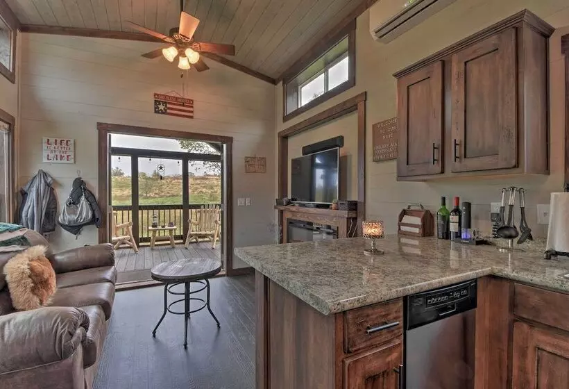 Secluded Morganton Tiny Home W/ Grills!