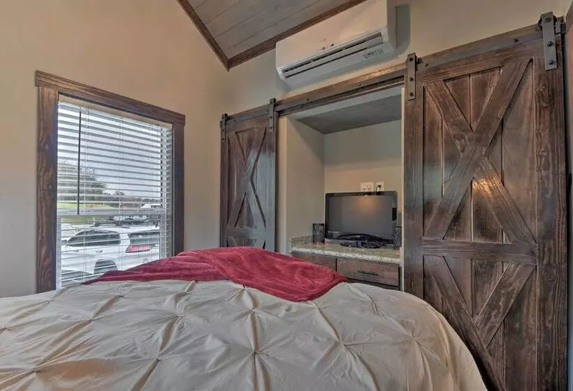 Secluded Morganton Tiny Home W/ Grills!