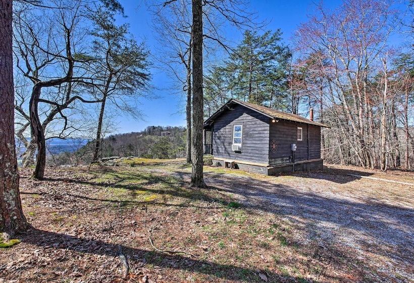 Secluded Ridgetop Hideaway W/ Valley Views!