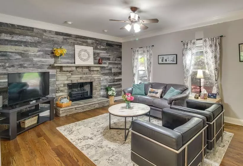 Serene Shores  Lakefront House W/ Dock!