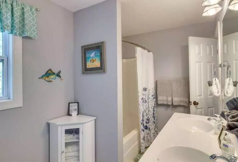 Serene Shores  Lakefront House W/ Dock!