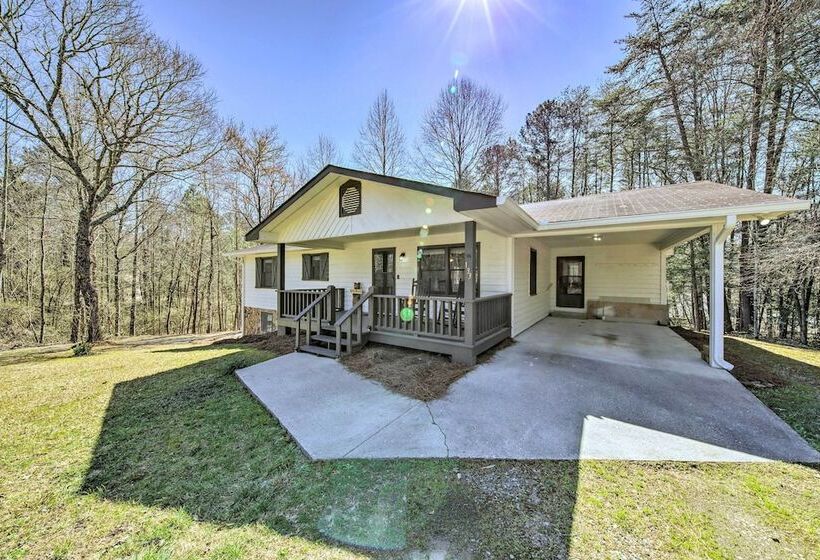 2 Mi To Lake: Blue Ridge Yellowbird Cottage