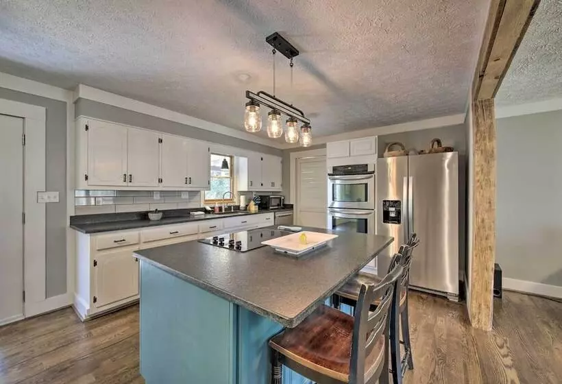 2 Mi To Lake: Blue Ridge  Yellowbird Cottage