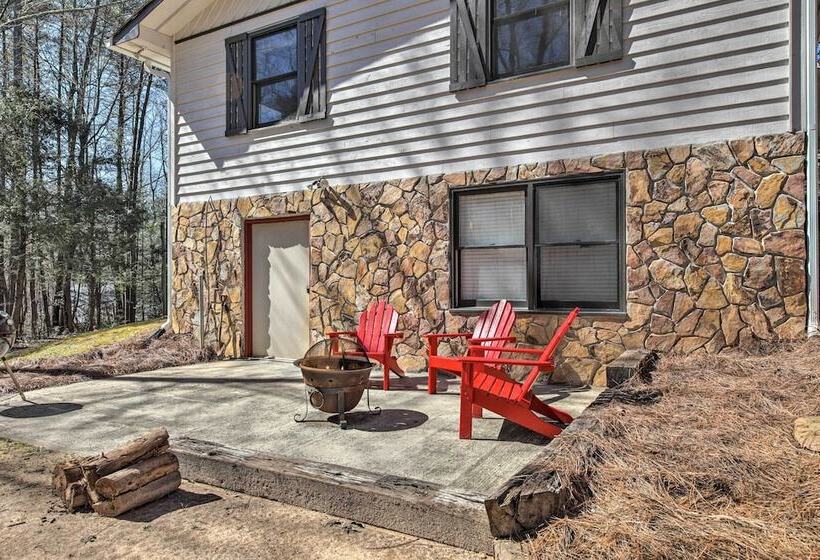 2 Mi To Lake: Blue Ridge Yellowbird Cottage